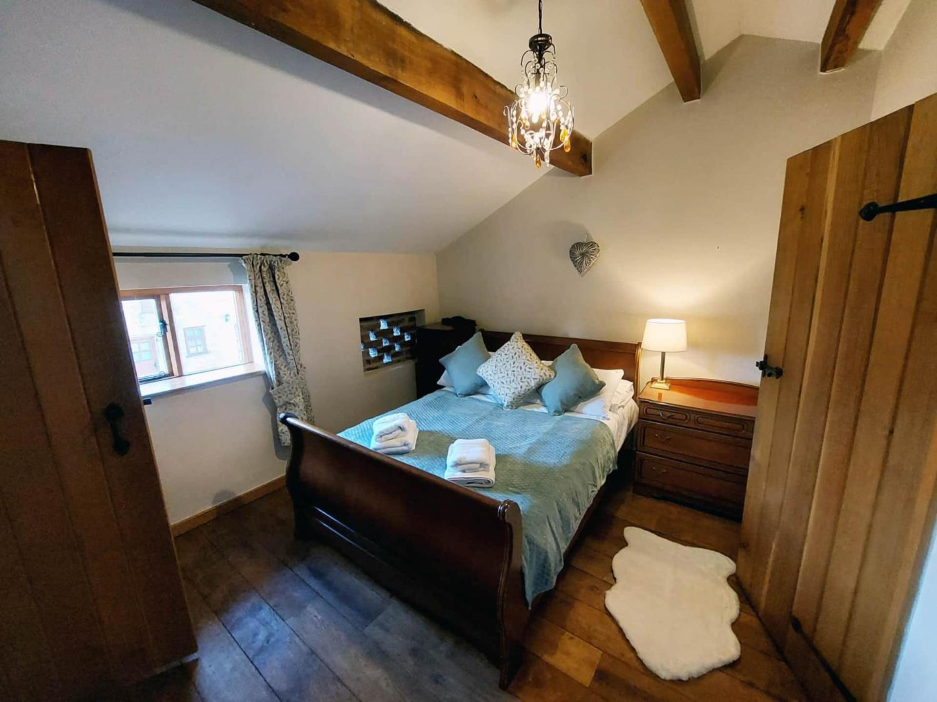The Old Mill Barn With Hot Tub And Private Use Of Heated Pool Villa Wirral Ngoại thất bức ảnh